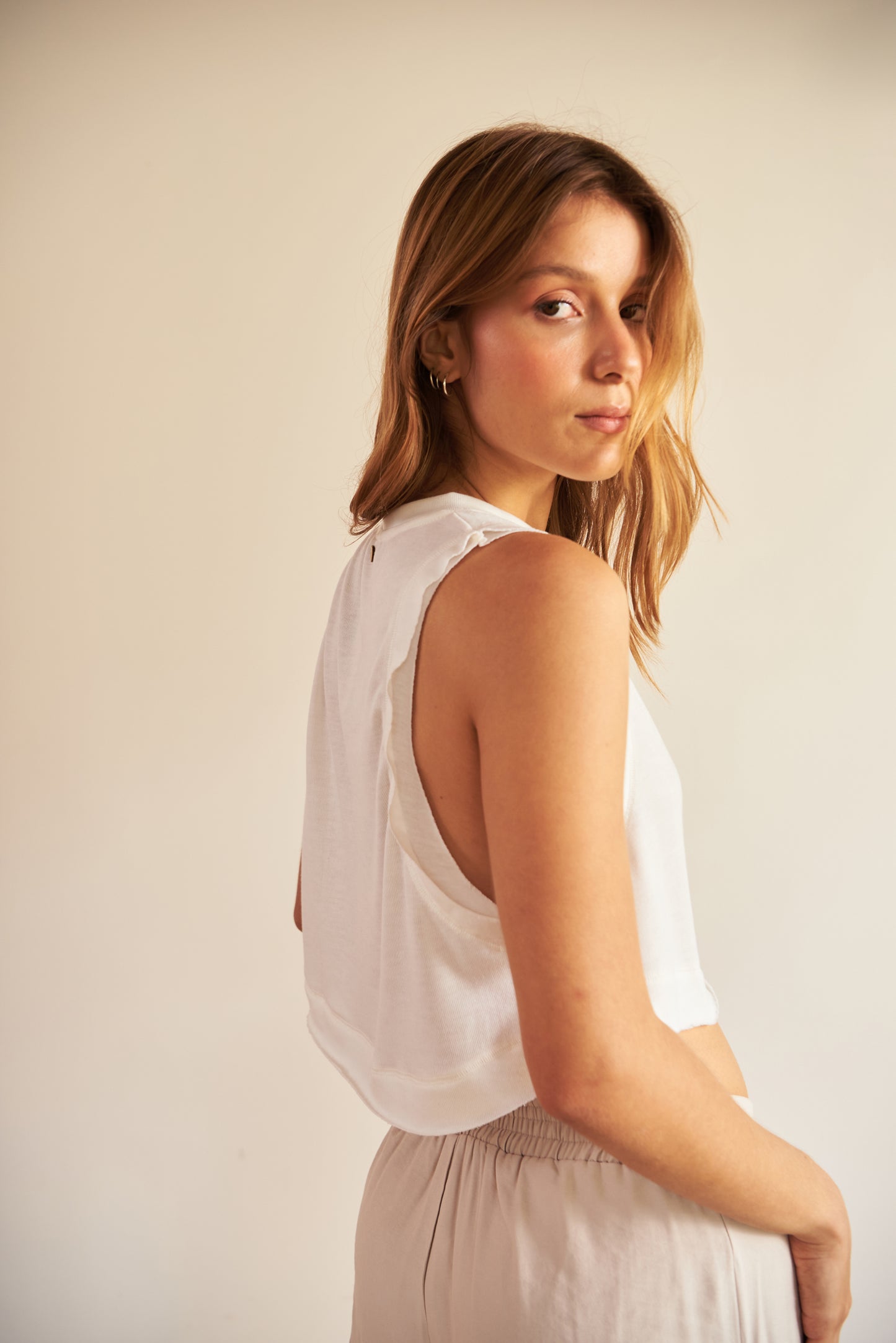 Camiseta Tank Top Crop - R O P A J E --