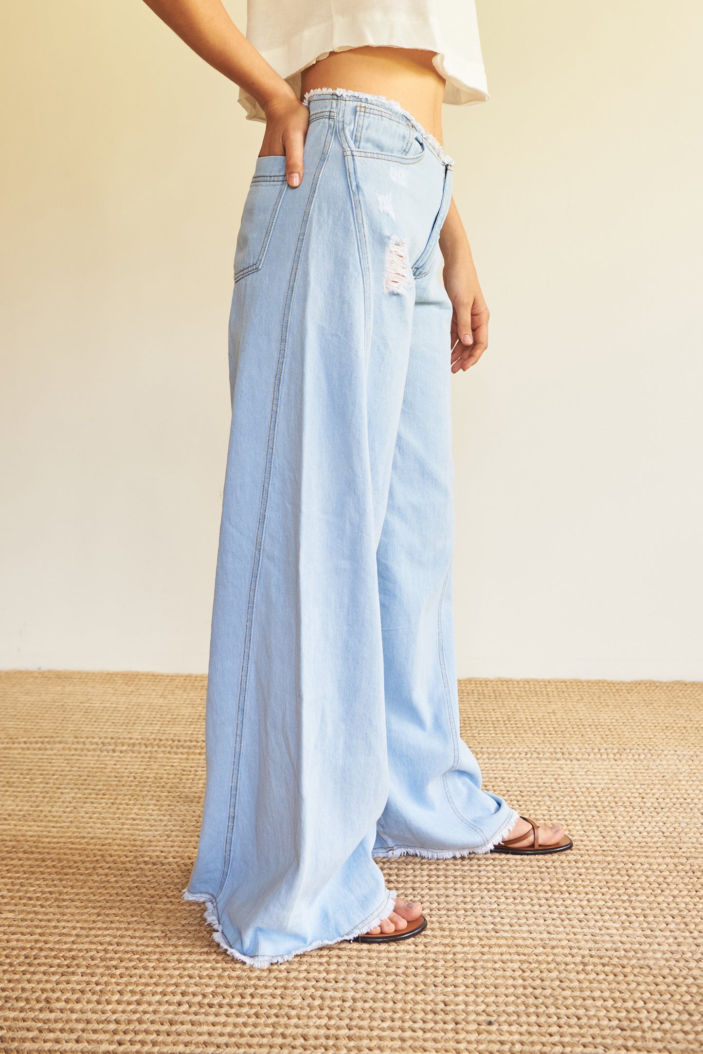 Extra Wide Leg Ice - R O P A J E -
