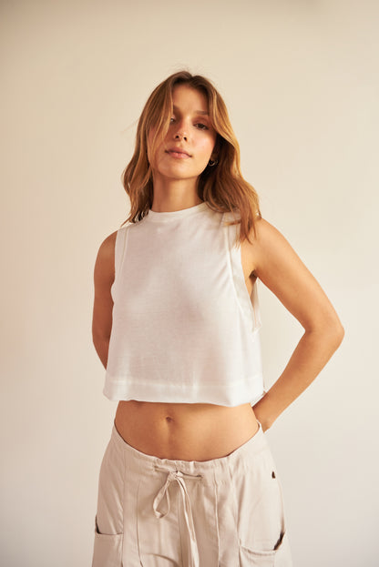 Camiseta Tank Top Crop - R O P A J E   --
