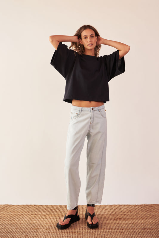 Camiseta oversized Negra - R O P A J E   
