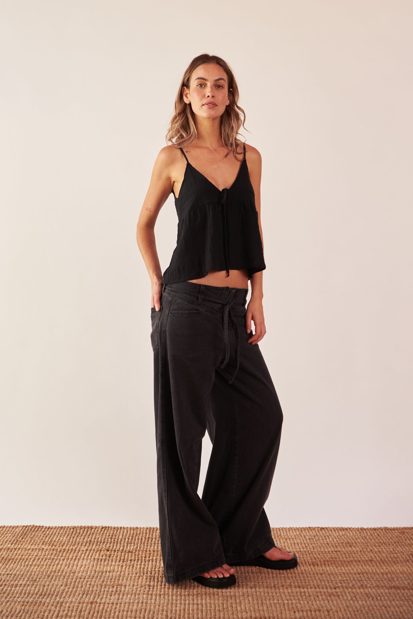 Camisa siza tiras negra - R O P A J E   