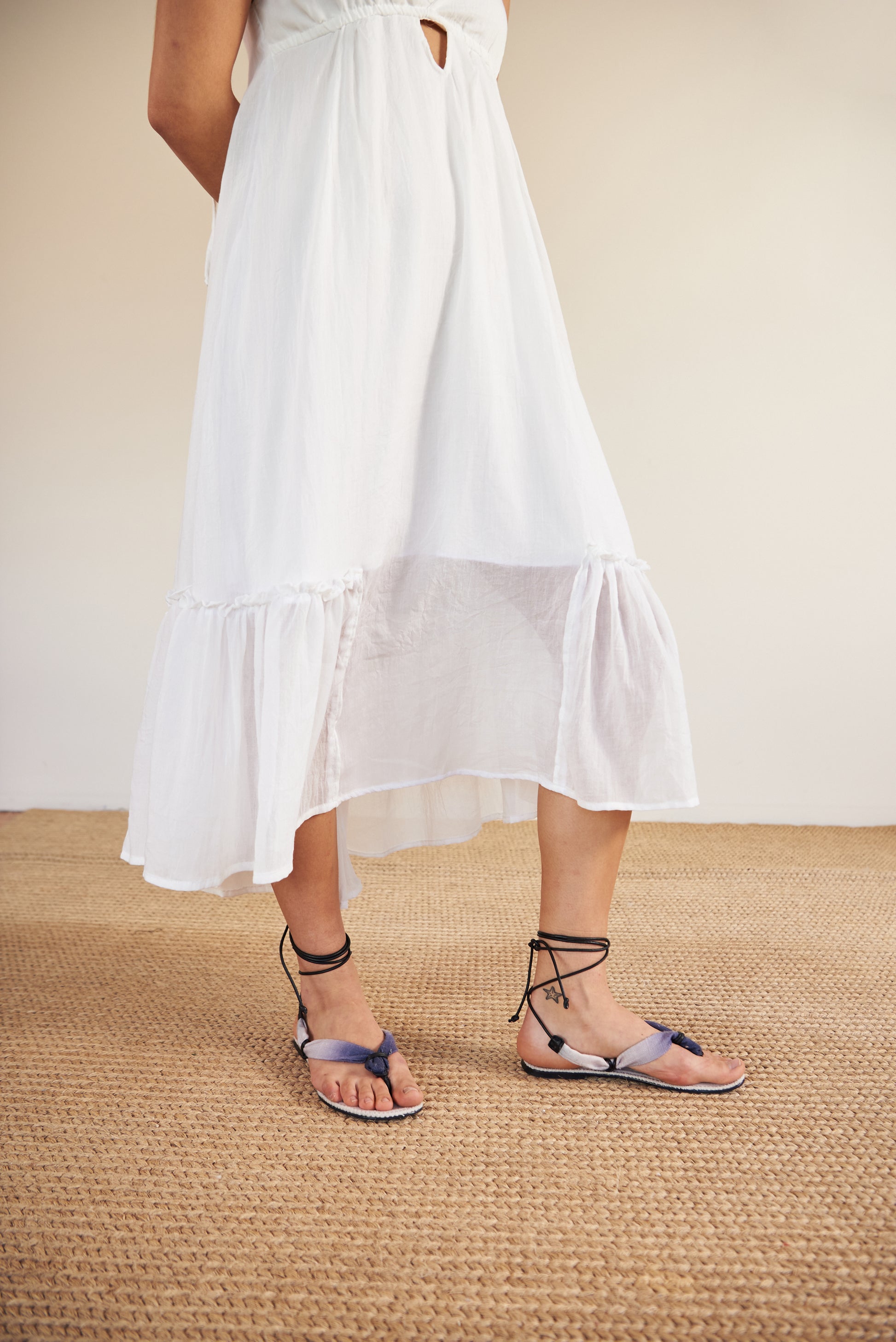 Vestido Largo Cut Out - R O P A J E   --