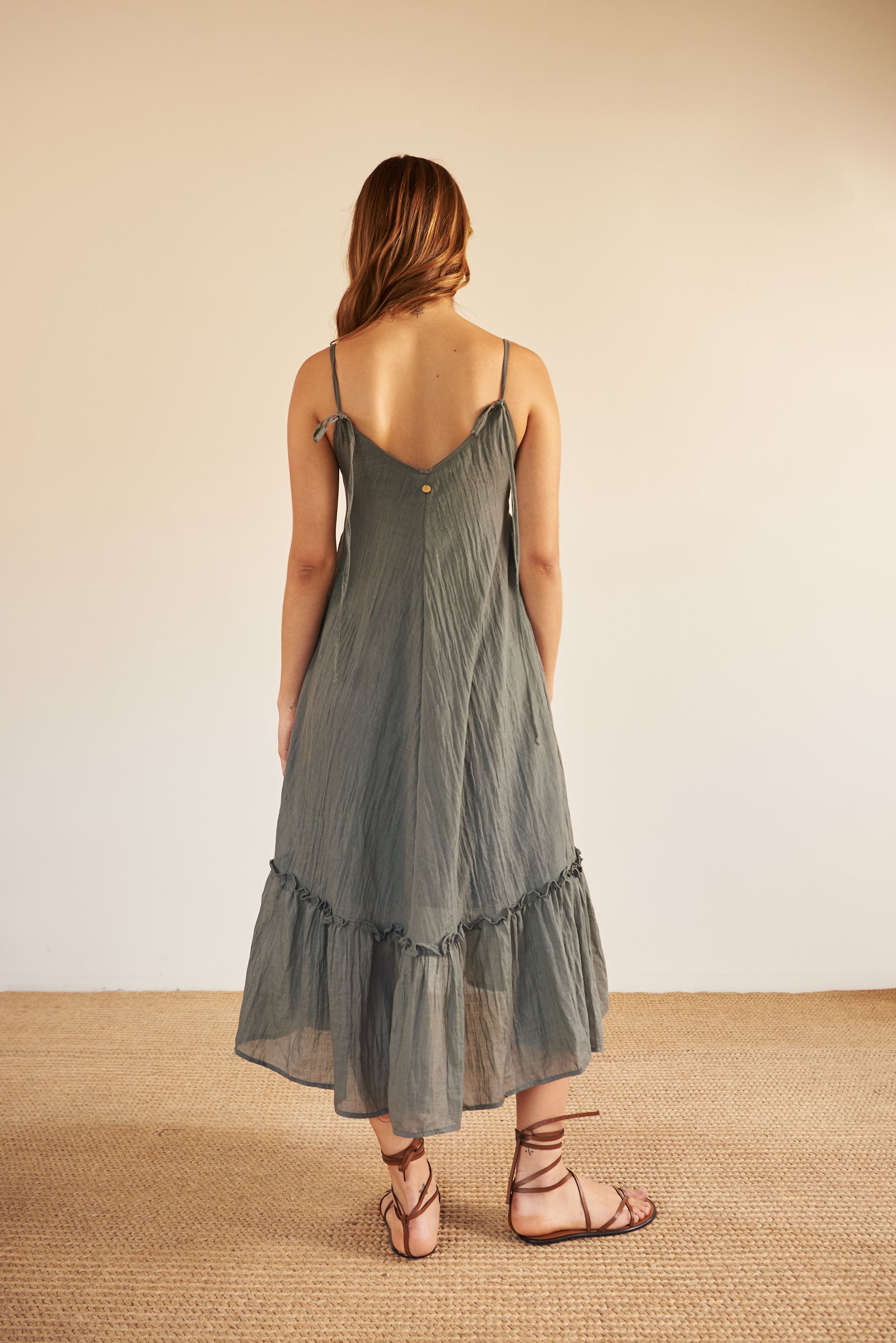 Vestido Largo Cut Out - R O P A J E   --